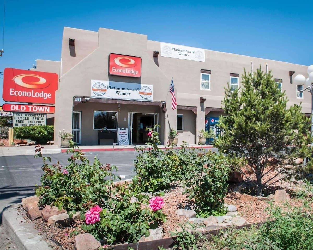 Econo Lodge Albuquerque Old Town - Airport shuttle hotel near ABQ