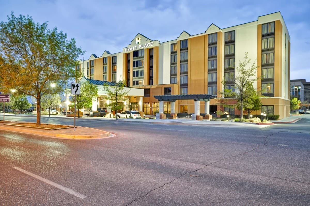 Hyatt Place Albuquerque/Uptown - Airport shuttle hotel near ABQ