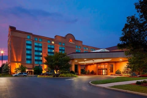 Marriott Cincinnati Airport - Airport shuttle hotel near CVG