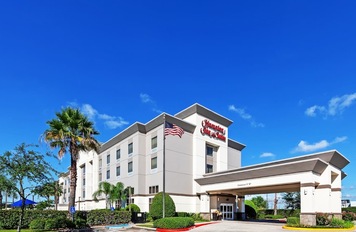 Hampton Inn & Suites Houston-Bush Intercontinental Aprt - Airport shuttle hotel near IAH