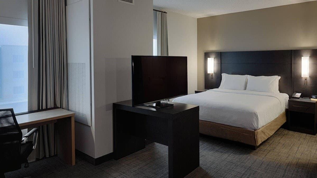 Residence Inn by Marriott Columbus Airport - Airport shuttle hotel near CMH