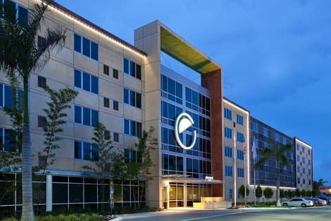 Element Miami International Airport - Airport shuttle hotel near MIA