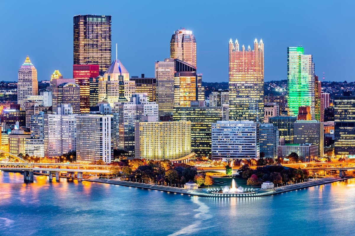 Staybridge Suites Pittsburgh Airport by IHG - Airport shuttle hotel near PIT