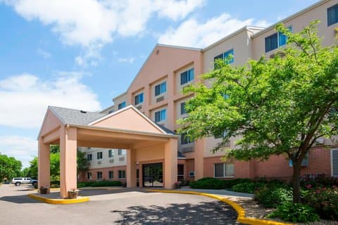 Fairfield by Marriott Inn & Suites Minneapolis-St. Paul Airport - Airport shuttle hotel near MSP