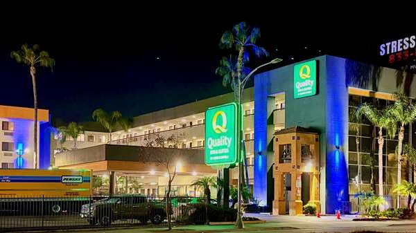 Quality Inn & Suites Los Angeles Airport - LAX - Airport shuttle hotel near LAX