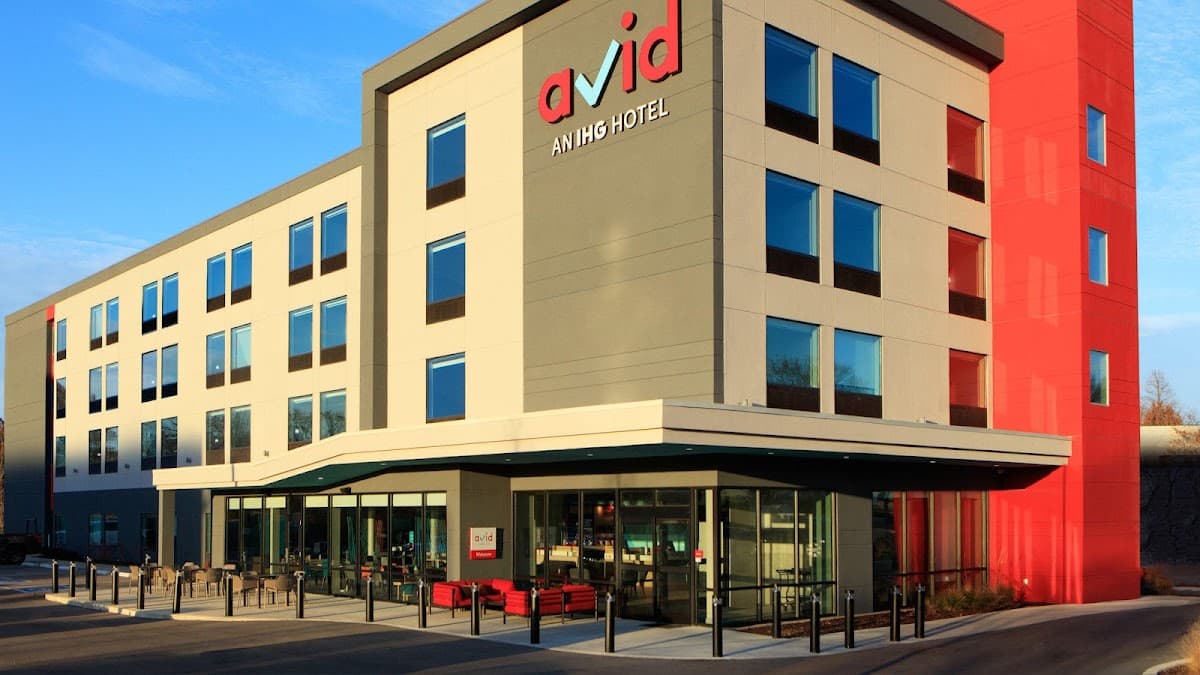 avid hotel Orlando International Airport by IHG - Airport shuttle hotel near MCO