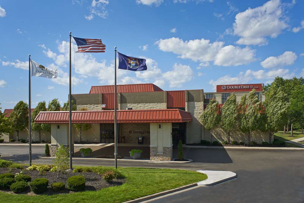 DoubleTree by Hilton Hotel Detroit - Dearborn - Airport shuttle hotel near DTW