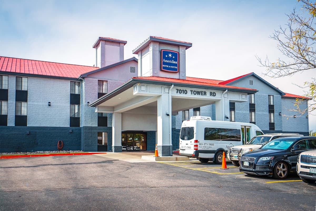 AmericInn by Wyndham Denver Airport - Airport shuttle hotel near DEN