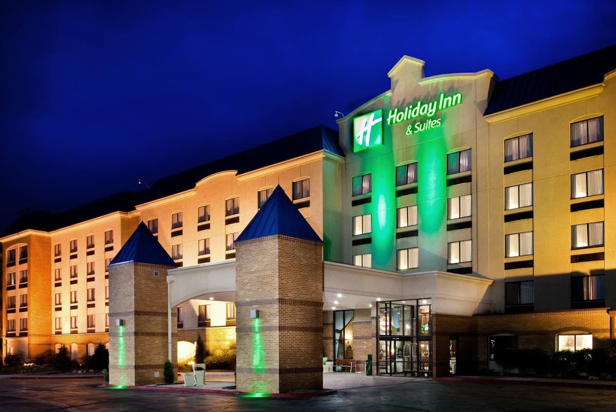 Holiday Inn & Suites Council Bluffs-I-29 by IHG - Airport shuttle hotel near OMA