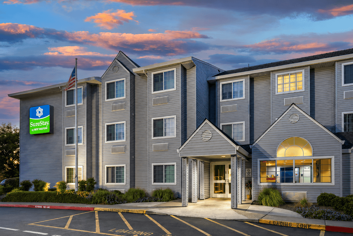 SureStay by Best Western Sacramento South Natomas - Airport shuttle hotel near SMF
