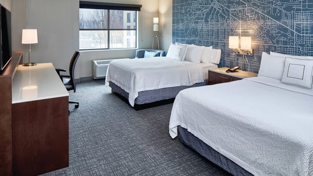 Courtyard by Marriott Seattle Sea-Tac Area - Airport shuttle hotel near SEA