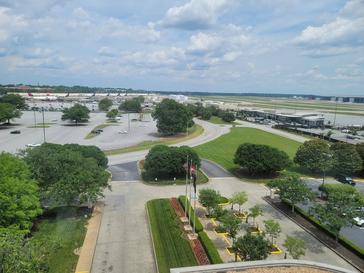 Renaissance Concourse Atlanta Airport Hotel - Airport shuttle hotel near ATL