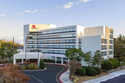 Marriott Raleigh Durham Research Triangle Park - Airport shuttle hotel near RDU