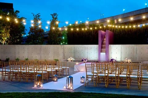 Renaissance Atlanta Airport Gateway Hotel - Airport shuttle hotel near ATL