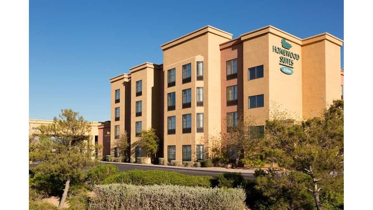 Homewood Suites by Hilton Las Vegas Airport - Airport shuttle hotel near LAS