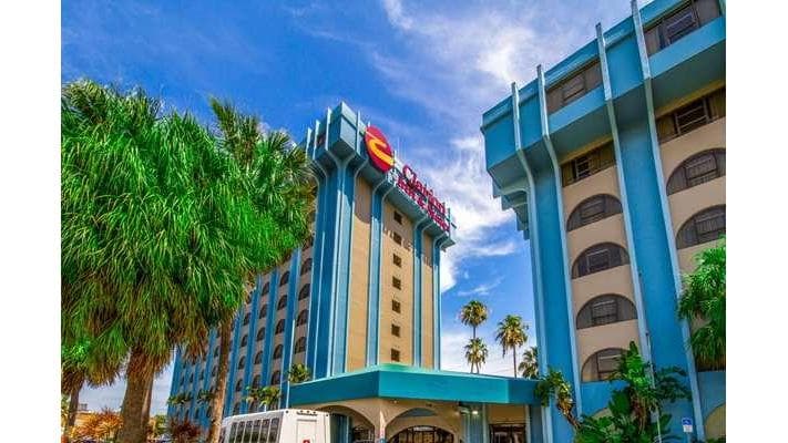 Clarion Inn & Suites Miami International Airport - Airport shuttle hotel near MIA