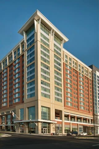 Residence Inn by Marriott Arlington Capital View - Airport shuttle hotel near DCA