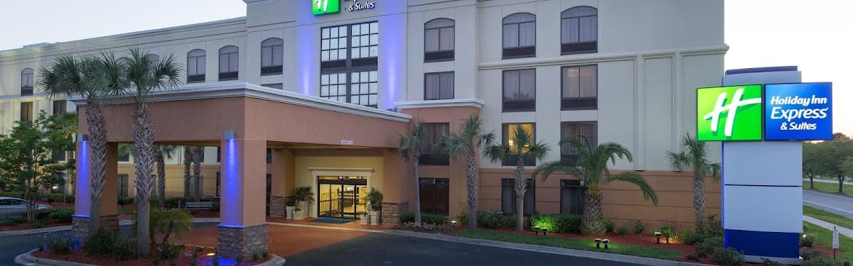 Holiday Inn Express & Suites Jacksonville Airport by IHG - Airport shuttle hotel near JAX