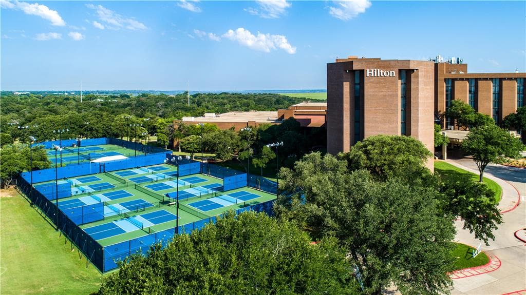 Hilton DFW Lakes Executive Conference Center - Airport shuttle hotel near DFW