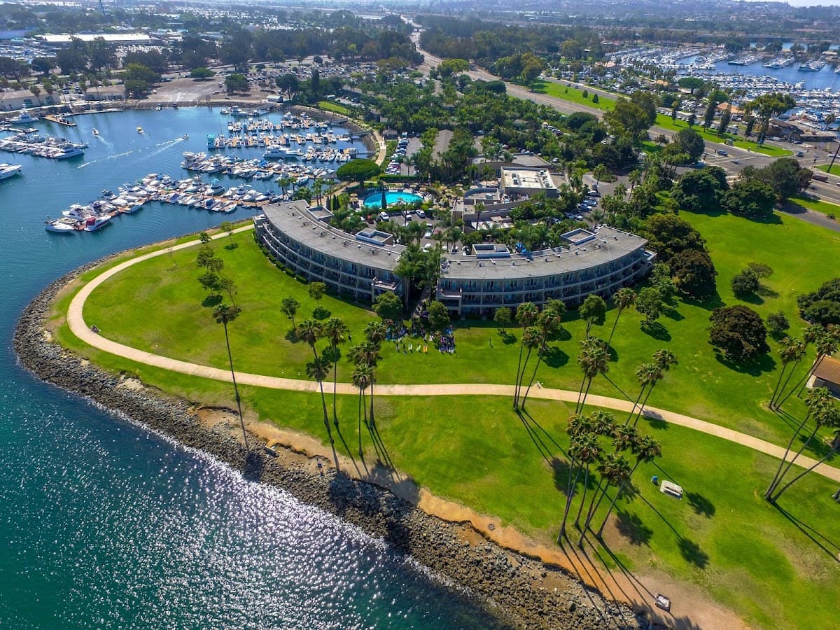 The Dana on Mission Bay - Airport shuttle hotel near SAN