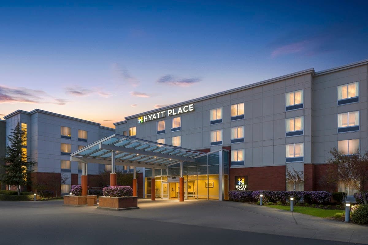 Hyatt Place Portland Airport/Cascade Station - Airport shuttle hotel near PDX