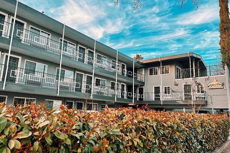 Capital City Inn Sacramento, Ca. - Airport shuttle hotel near SMF