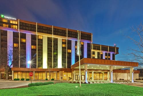 Holiday Inn Express Chicago O`Hare - Airport shuttle hotel near ORD