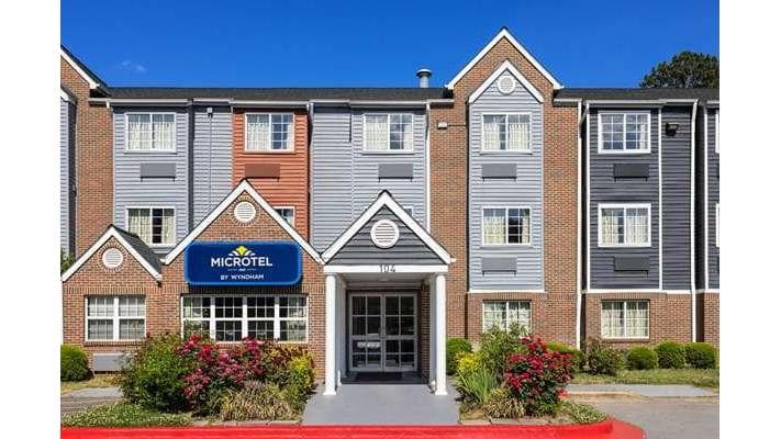Microtel Inn & Suites by Wyndham Raleigh Durham Airport - Airport shuttle hotel near RDU