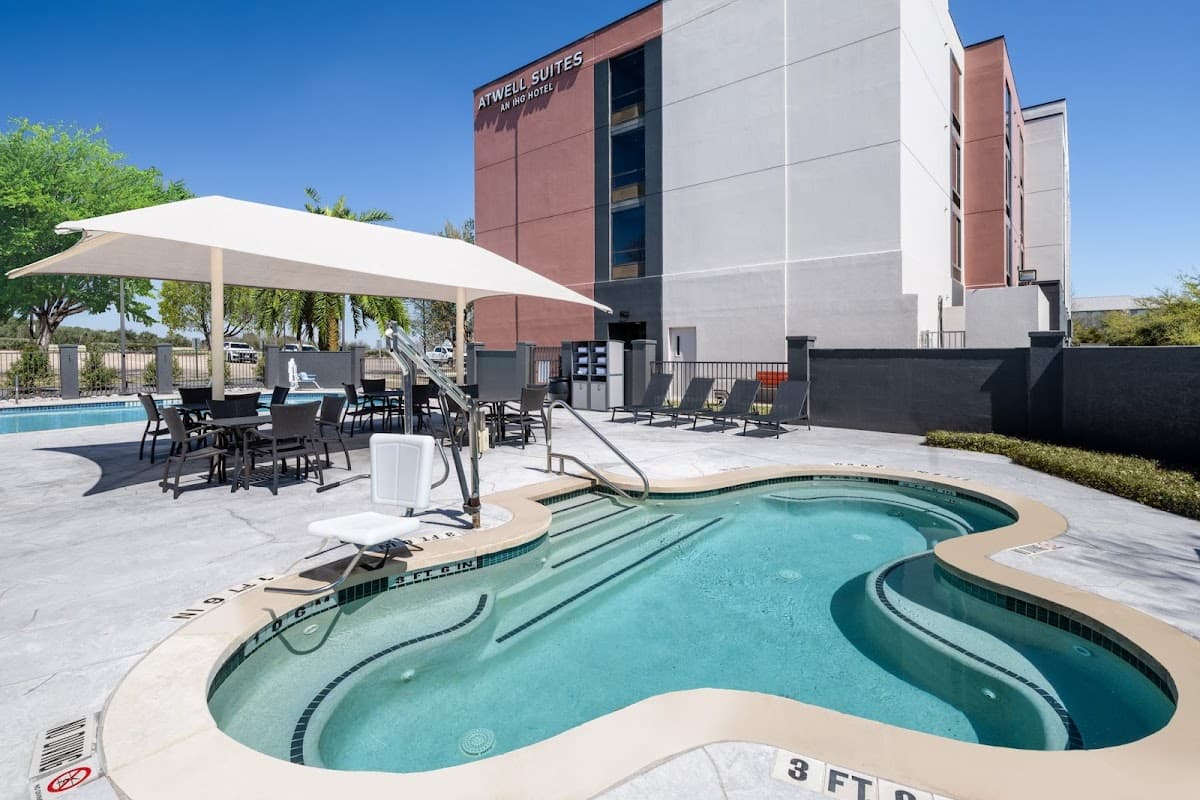 Atwell Suites Austin Airport by IHG - Airport shuttle hotel near AUS