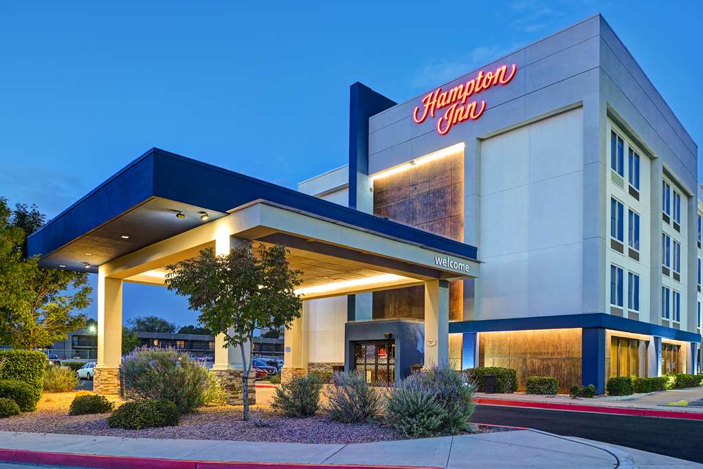 Hampton Inn Albuquerque-University/Midtown - Airport shuttle hotel near ABQ