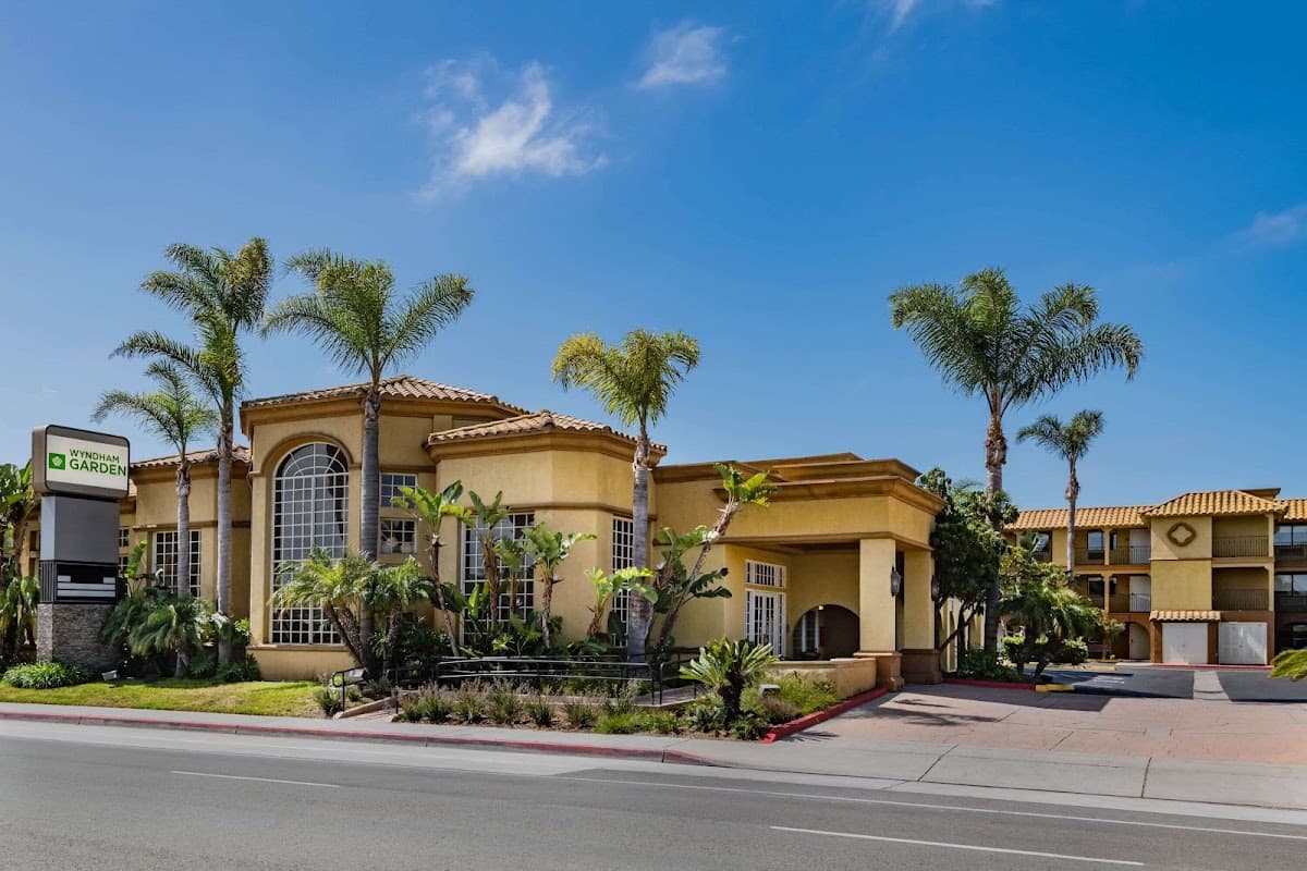 Wyndham Garden San Diego near SeaWorld - Airport shuttle hotel near SAN