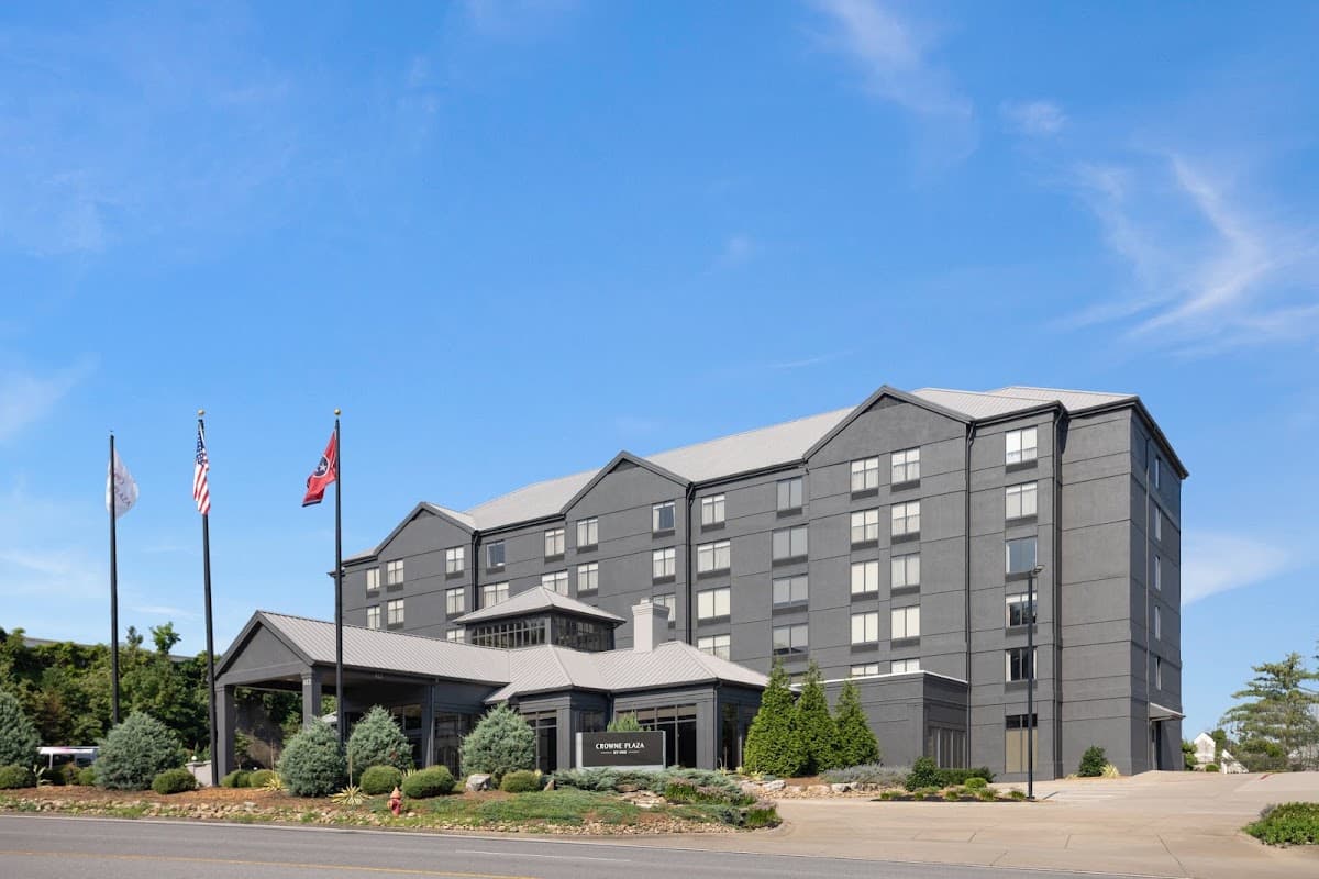 Crowne Plaza Nashville Airport by IHG - Airport shuttle hotel near BNA