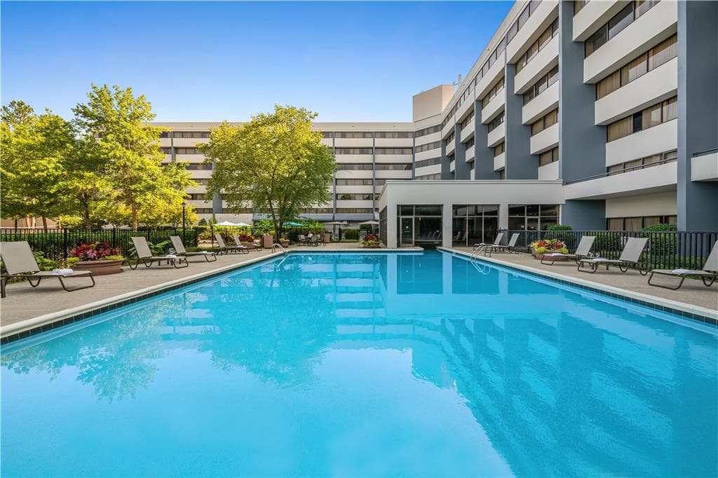 DoubleTree Suites by Hilton Hotel Raleigh - Durham - Airport shuttle hotel near RDU