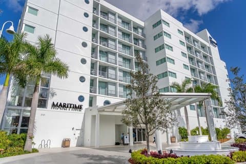 Maritime Hotel Fort Lauderdale Airport & Cruiseport - Airport shuttle hotel near FLL