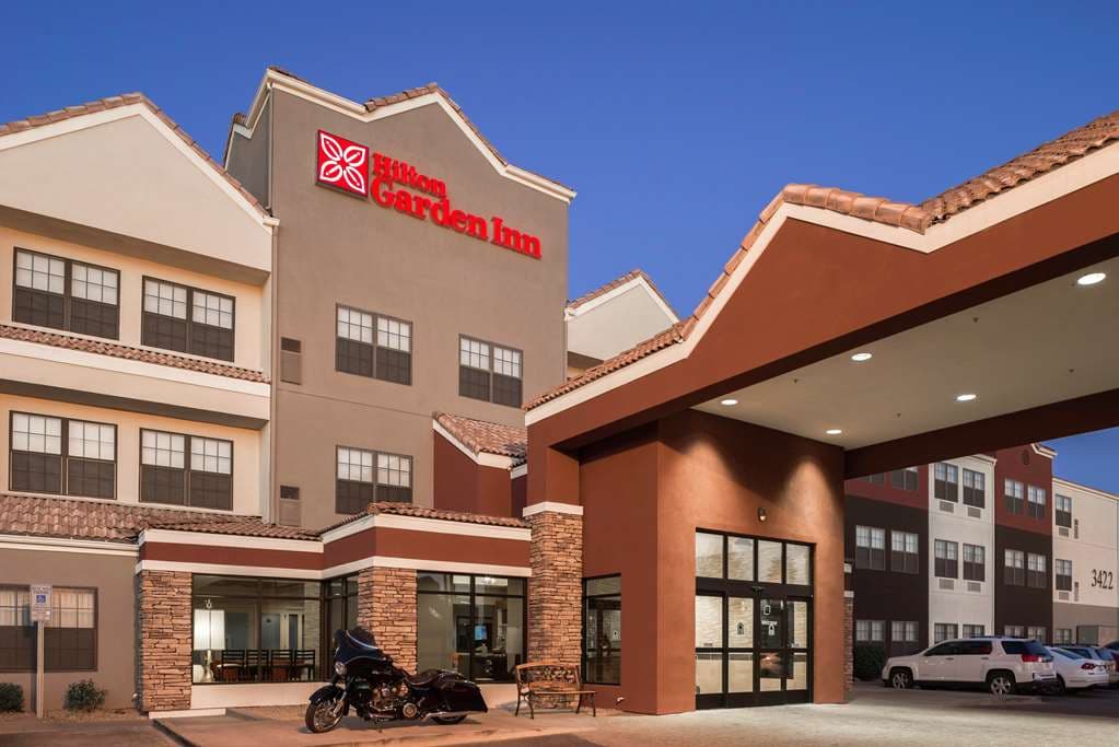 Hilton Garden Inn Phoenix Airport - Airport shuttle hotel near PHX
