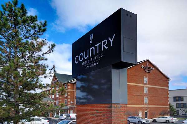 Country Inn & Suites by Radisson, Cincinnati Airport, KY - Airport shuttle hotel near CVG