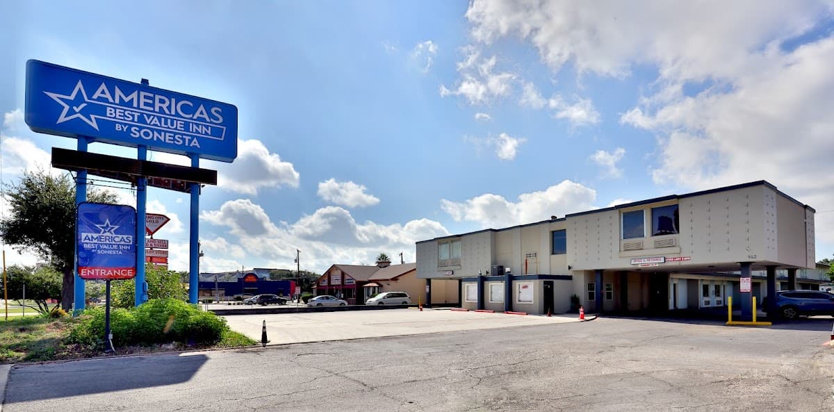 Americas Best Value Inn San Antonio Airport South - Airport shuttle hotel near SAT