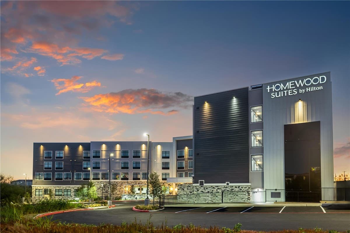 Homewood Suites by Hilton Austin Airport - Airport shuttle hotel near AUS