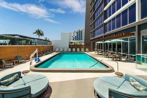 Courtyard by Marriott Oceanside Fort Lauderdale Beach - Airport shuttle hotel near FLL