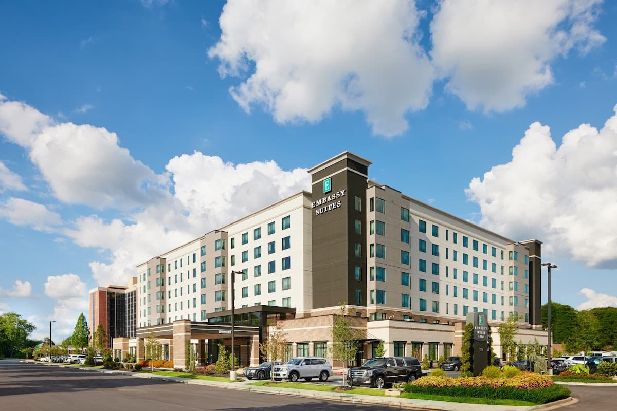 Embassy Suites by Hilton Atlanta Airport North - Airport shuttle hotel near ATL