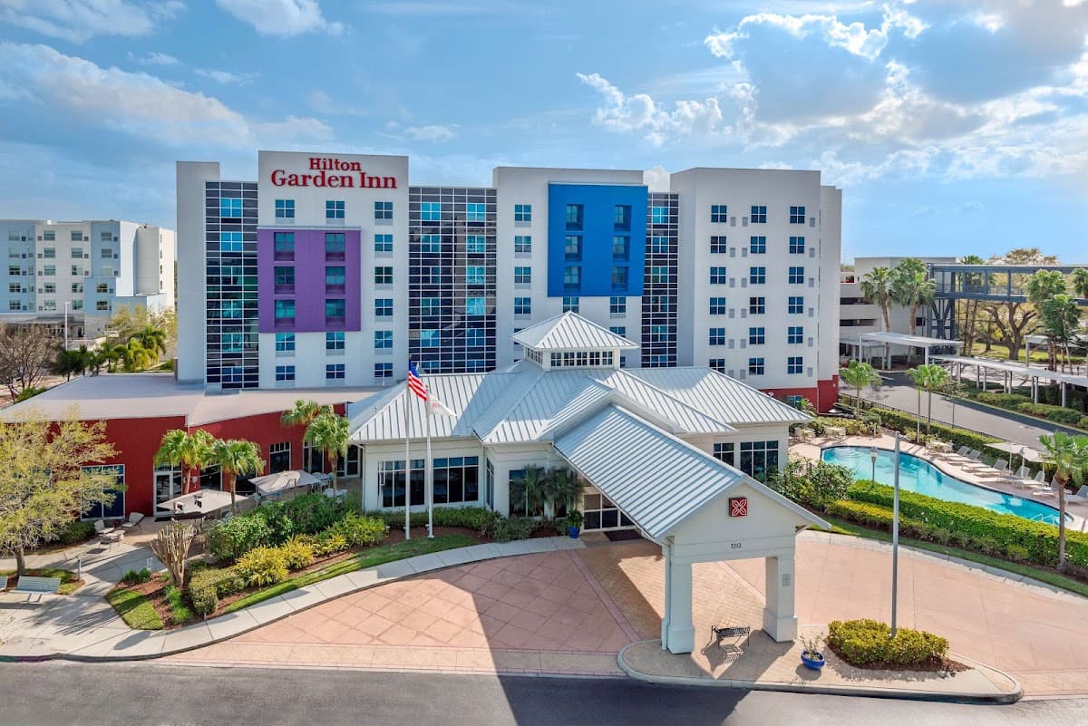 Hilton Garden Inn Tampa Airport Westshore - Airport shuttle hotel near TPA