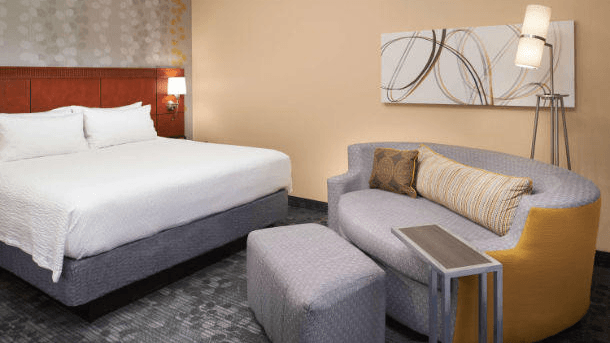 Courtyard by Marriott Minneapolis-St. Paul Airport - Airport shuttle hotel near MSP