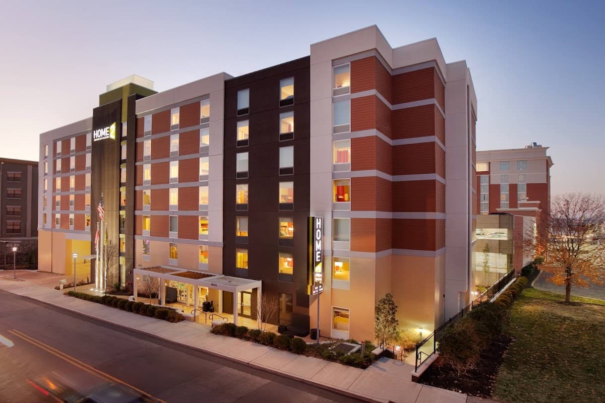 Home2 Suites by Hilton Nashville Vanderbilt, TN - Airport shuttle hotel near BNA