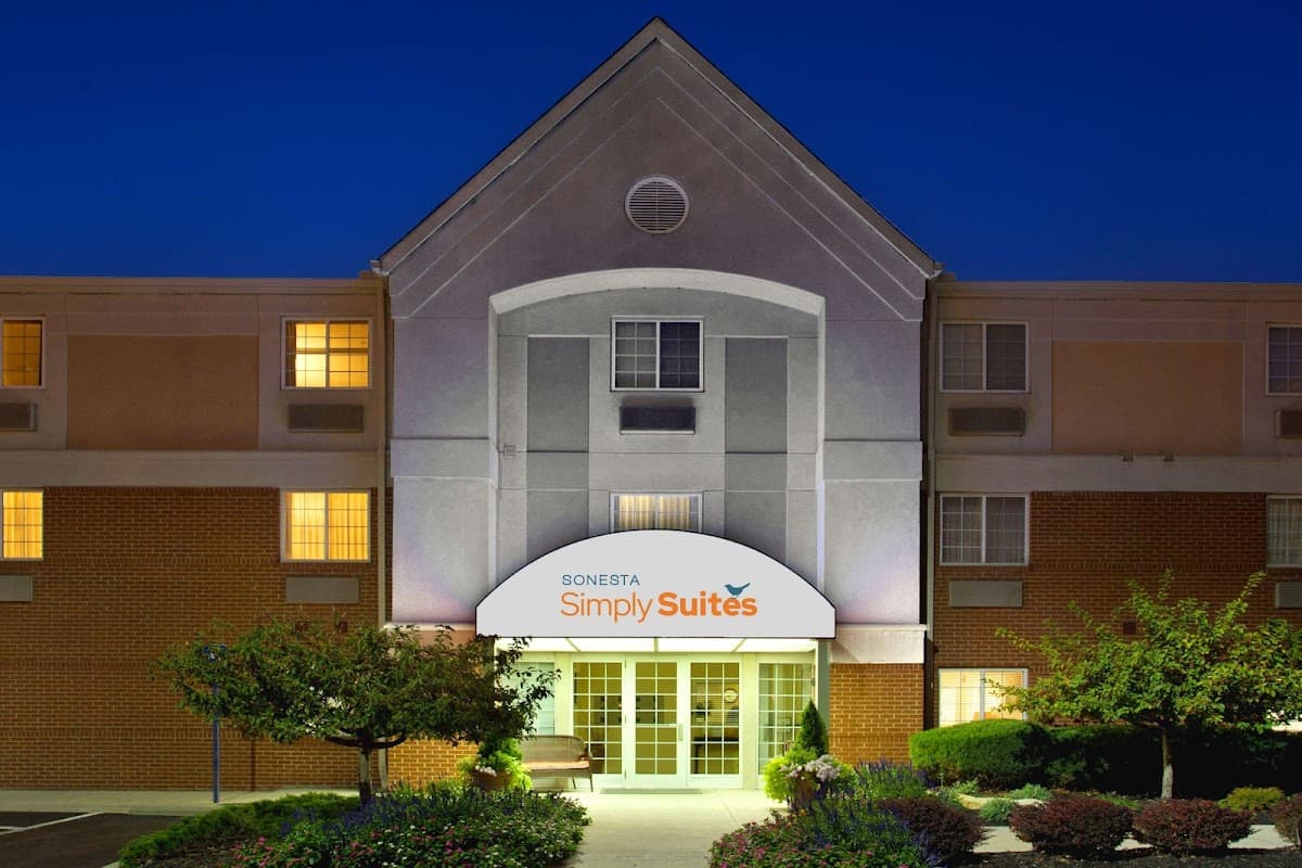 Sonesta Simply Suites Columbus Airport Gahanna - Airport shuttle hotel near CMH