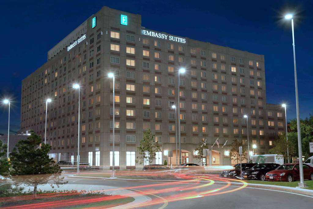 Embassy Suites by Hilton Boston at Logan Airport - Airport shuttle hotel near BOS
