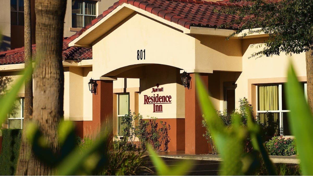 Residence Inn by Marriott Phoenix Airport - Airport shuttle hotel near PHX