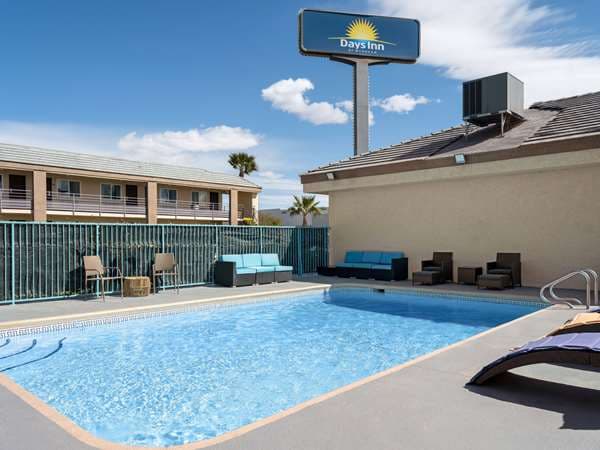Days Inn by Wyndham Las Vegas Airport Near the Strip - Airport shuttle hotel near LAS