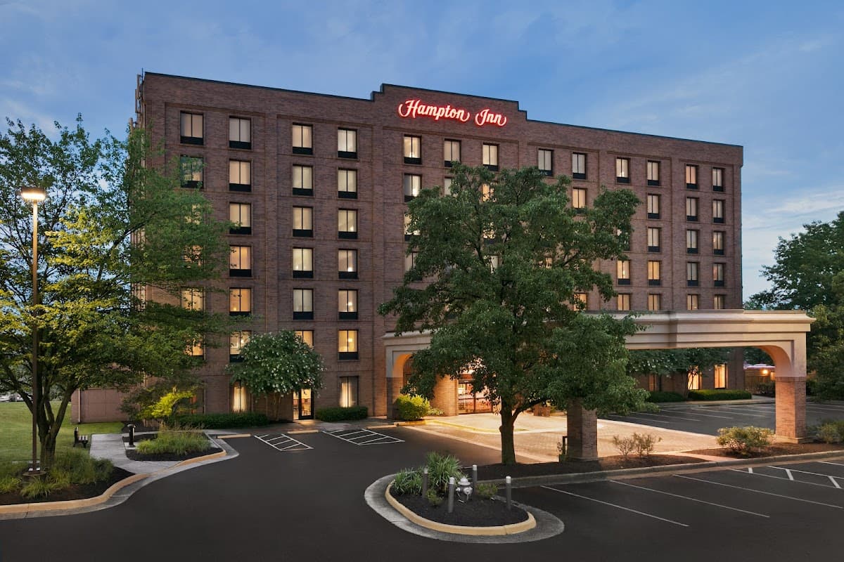 Hampton Inn Washington-Dulles Int'l Airport South - Airport shuttle hotel near IAD