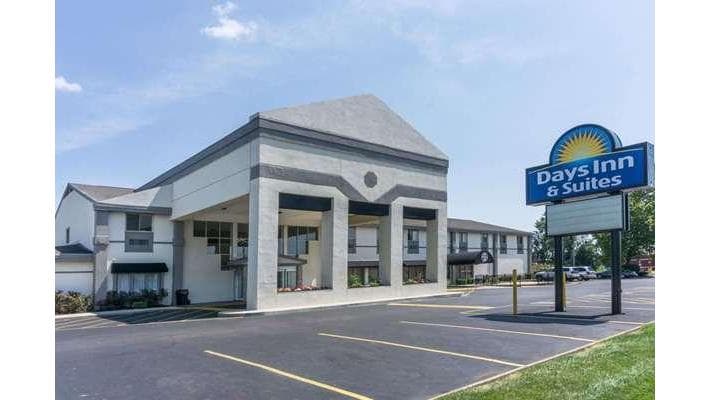 Days Inn by Wyndham Columbus East Airport - Airport shuttle hotel near CMH