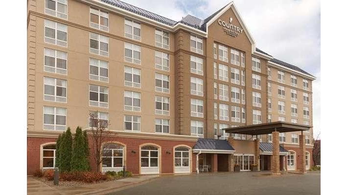 Country Inn & Suites Bloomington Mall of America - Airport shuttle hotel near MSP